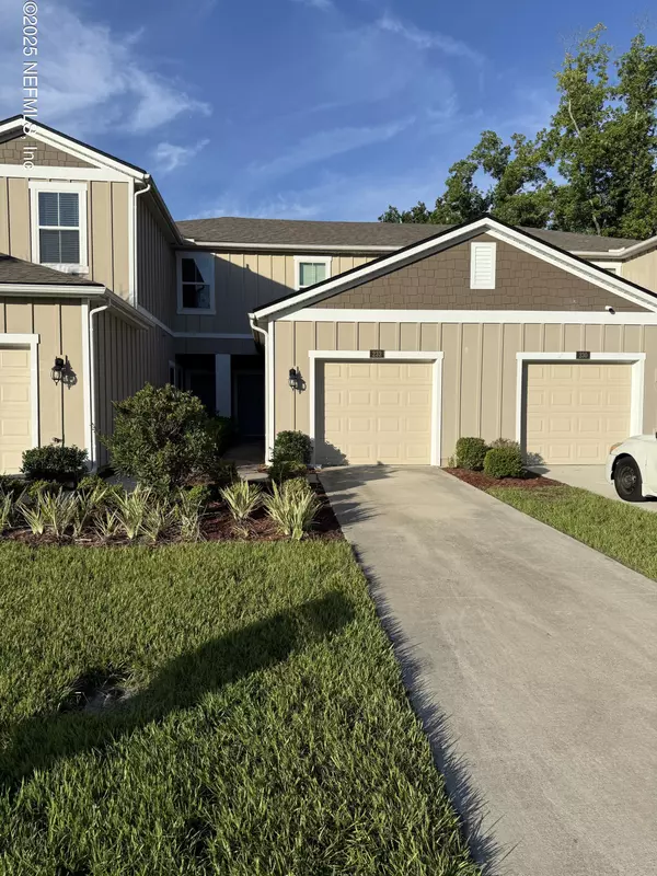 232 ARALIA LN, Jacksonville, FL 32216