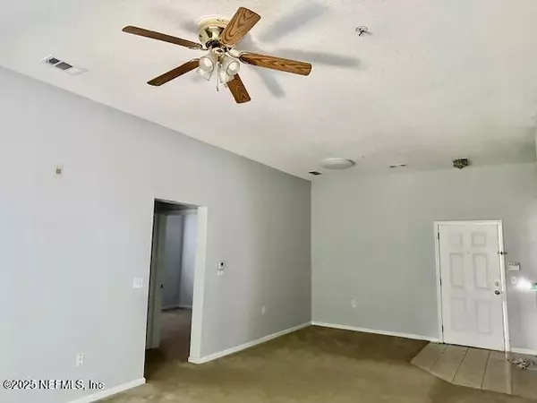 Jacksonville, FL 32277,7920 MERRILL RD #1402