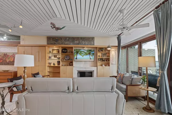 Atlantic Beach, FL 32233,2337 SEMINOLE RD #B