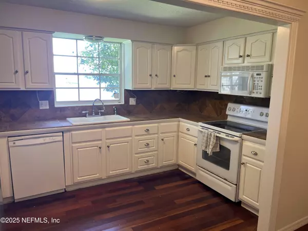 Jacksonville, FL 32207,5201 ATLANTIC BLVD #239