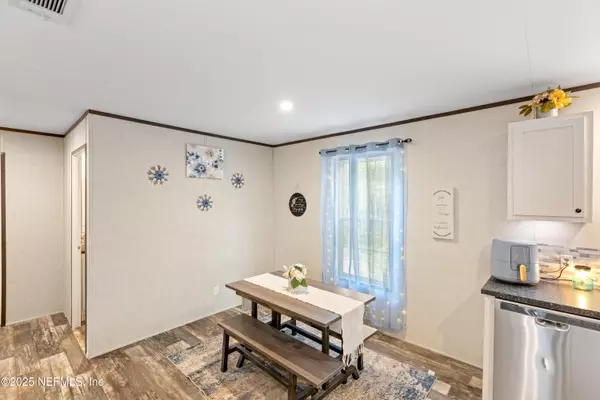 Florahome, FL 32140,121 KENNY LN