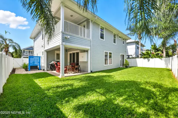 Jacksonville Beach, FL 32250,227 40TH AVE S