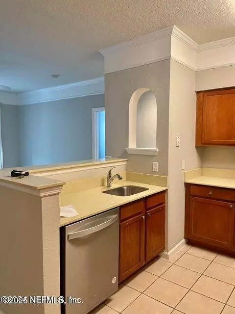 Jacksonville, FL 32216,8550 TOUCHTON RD #228