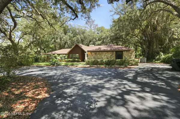 Starke, FL 32091,205 S LAKEWOOD DR