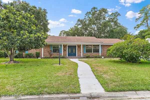6870 LA LOMA DR, Jacksonville, FL 32217