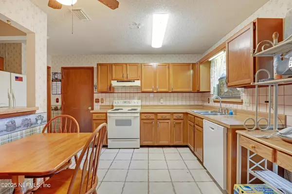 Jacksonville, FL 32257,10832 PERCHERON DR