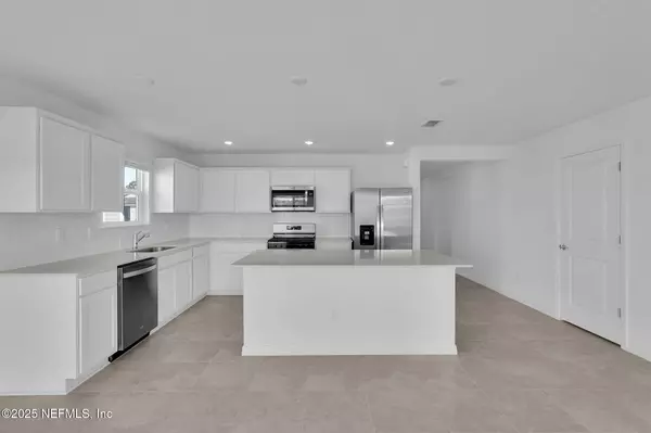 Jacksonville, FL 32244,5501 LONGFIN CT