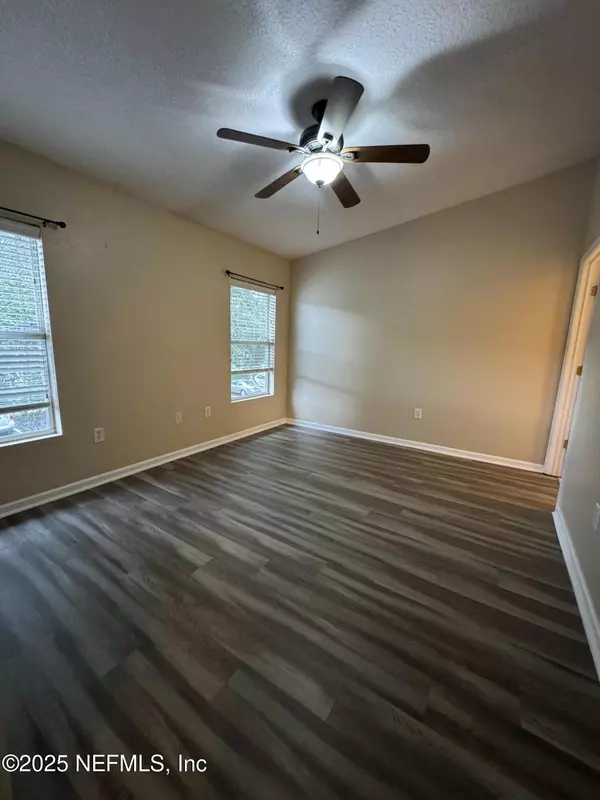 Jacksonville, FL 32244,6093 MAGGIES CIR #113