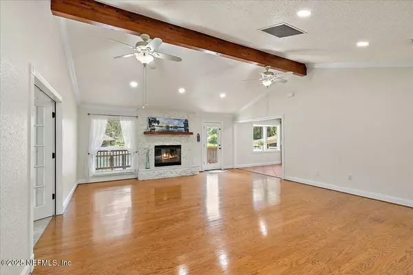 Green Cove Springs, FL 32043,777 ARTHUR MOORE DR