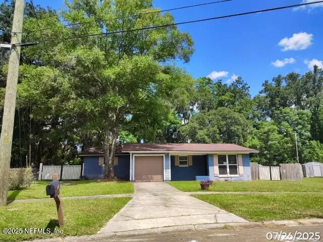 6401 KINLOCK DR, Jacksonville, FL 32219