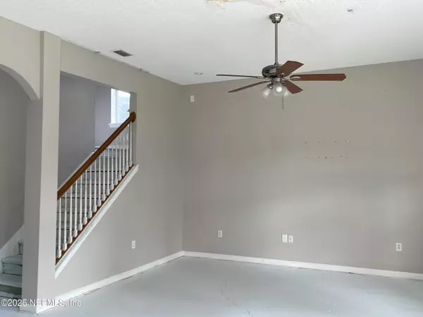 Jacksonville, FL 32244,9286 SHARNBROOK LN