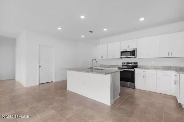 Jacksonville, FL 32219,8131 ARCHIBALD TER