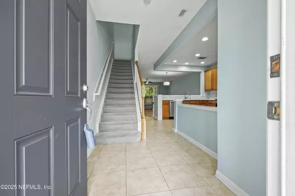 Jacksonville, FL 32224,13547 STONE POND DR