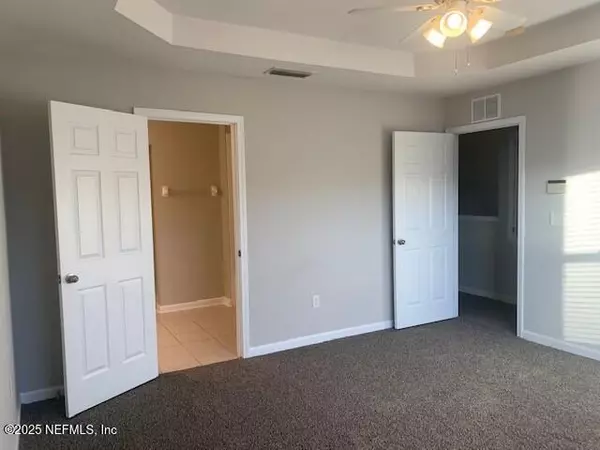 Jacksonville, FL 32256,7091 STONELION CIR