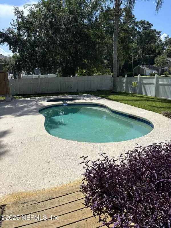 Jacksonville Beach, FL 32250,1815 KINGS CT