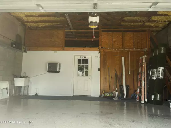 Jacksonville, FL 32210,1968 RETAW ST