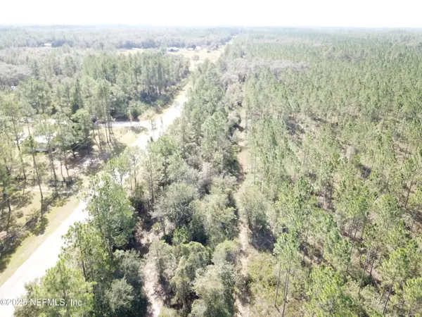 Hollister, FL 32147,601 HOOVER RD