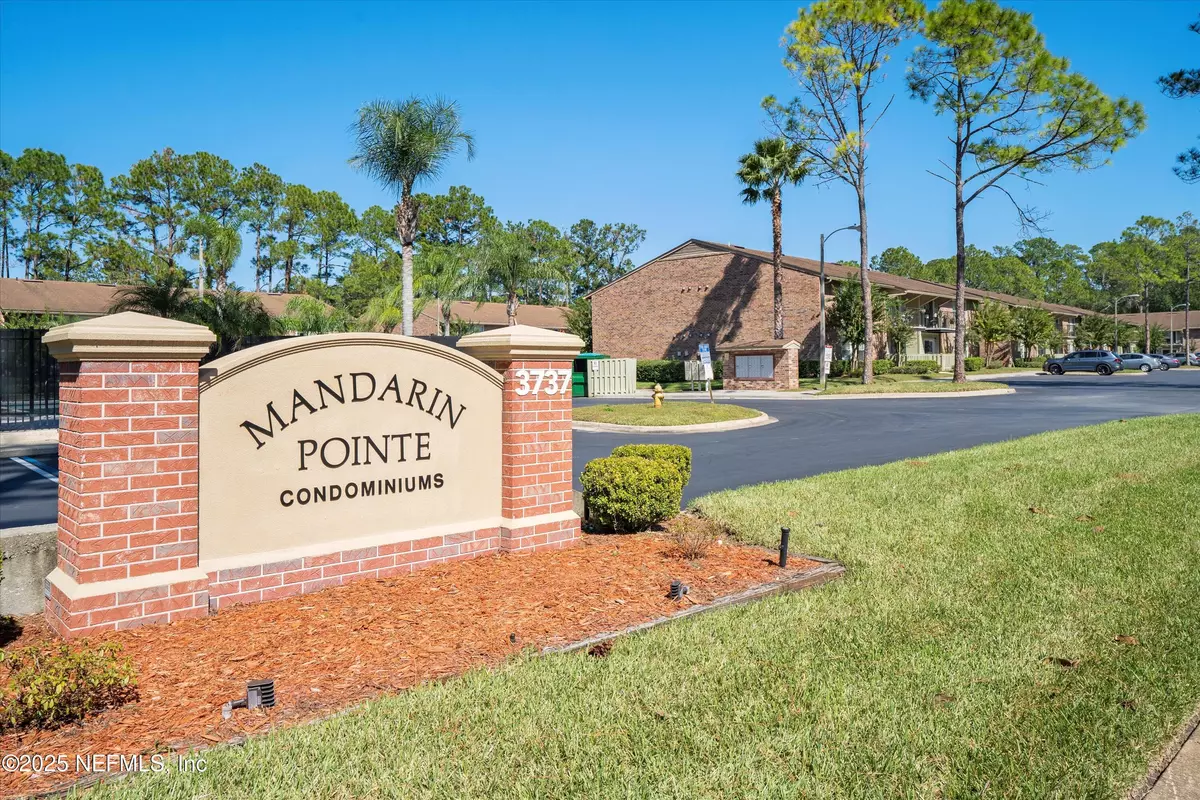 Jacksonville, FL 32223,3737 LORETTO RD #903