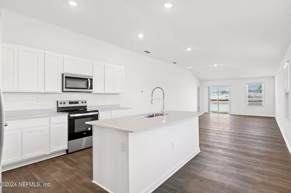 Jacksonville, FL 32218,12567 RUBBER FIG TER