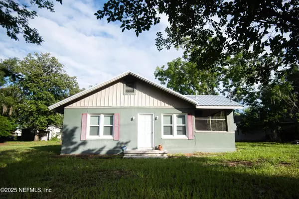 Palatka, FL 32177,2212 SILVER LAKE DR