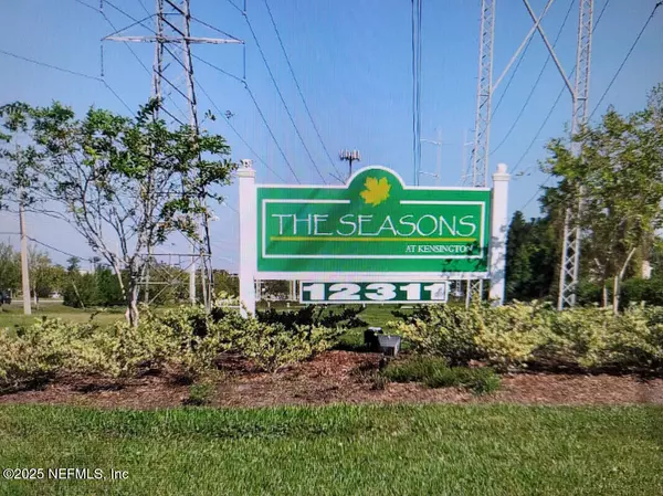 12311 KENSINGTON LAKES DR #2004, Jacksonville, FL 32246