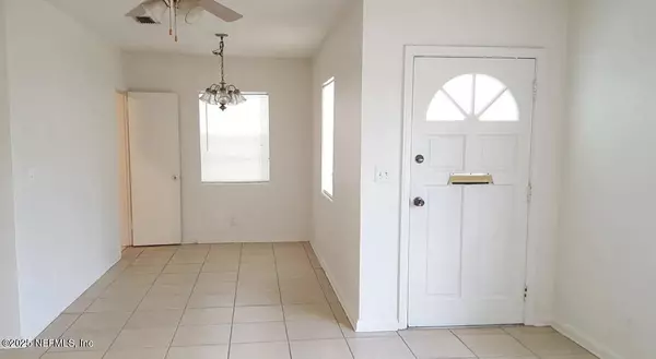 Jacksonville, FL 32210,5446 ALLAMANDA DR