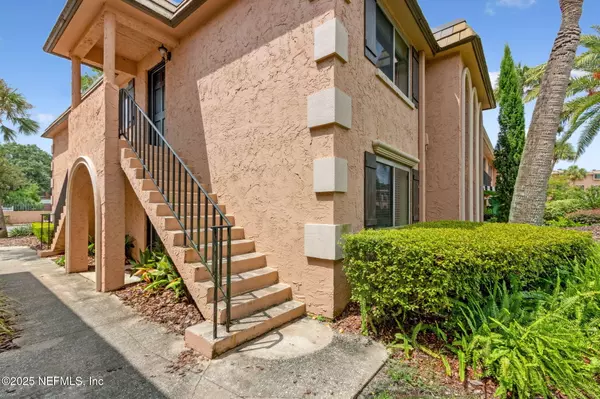 Jacksonville, FL 32210,5375 ORTEGA FARMS BLVD #908