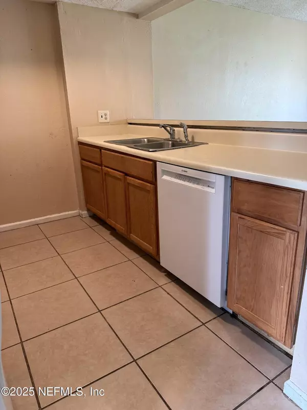 Jacksonville, FL 32233,791 ASSISI LN #803