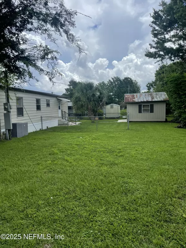 Crescent City, FL 32112,246 SPEC LN