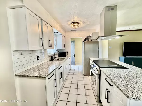 Jacksonville, FL 32244,7836 RENAULT DR S