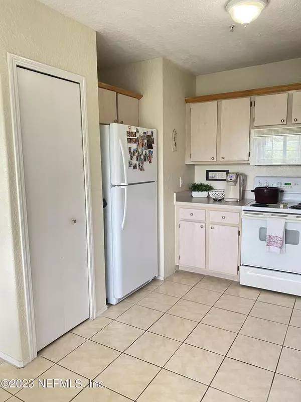 Jacksonville Beach, FL 32250,1701 THE GREENS WAY #1031