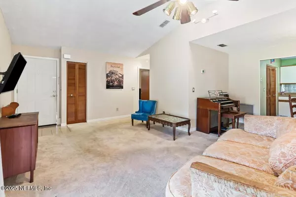 Orange Park, FL 32073,85 DEBARRY AVE #1012