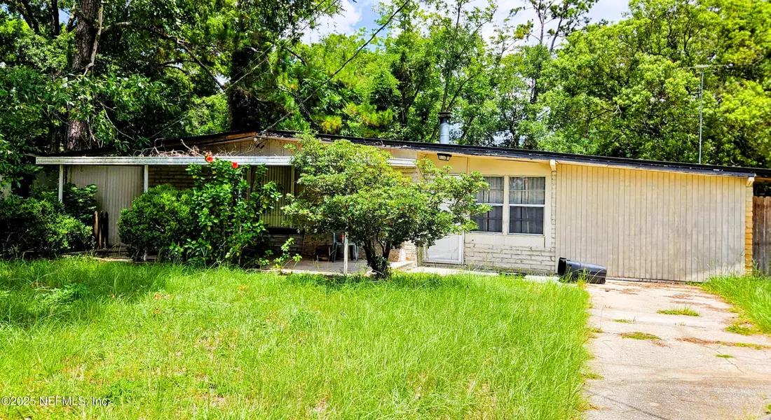 7911 CECIL ST, Jacksonville, FL 32221
