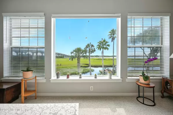 3331 LIGHTHOUSE POINT LN, Jacksonville, FL 32250
