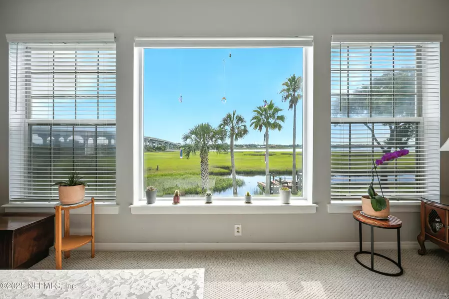 3331 LIGHTHOUSE POINT LN, Jacksonville, FL 32250