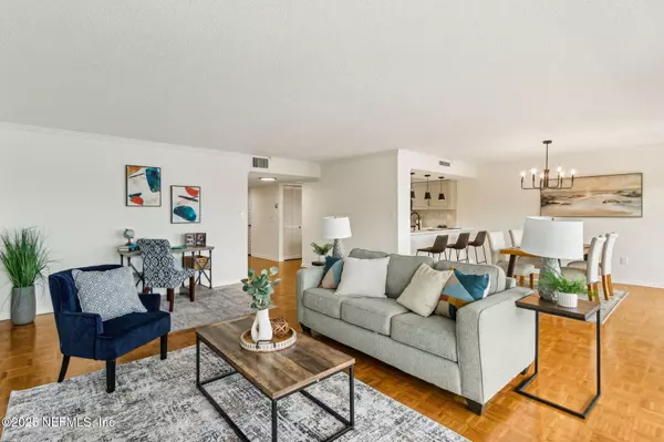 Jacksonville, FL 32217,6000 SAN JOSE BLVD #4B