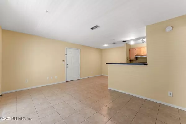 Jacksonville, FL 32256,7701 TIMBERLIN PARK BLVD #826