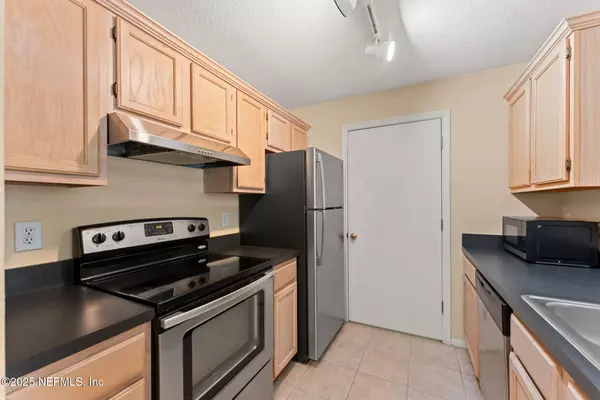 Jacksonville, FL 32256,7701 TIMBERLIN PARK BLVD #826