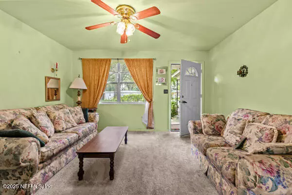 Jacksonville, FL 32211,7427 RENTZ CT
