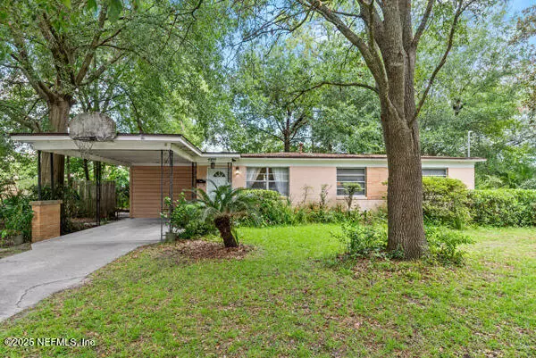 Jacksonville, FL 32211,7427 RENTZ CT