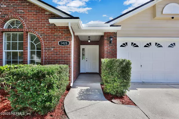 Orange Park, FL 32065,1428 CANOPY OAKS DR
