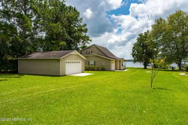 Florahome, FL 32140,209 BEACH DR