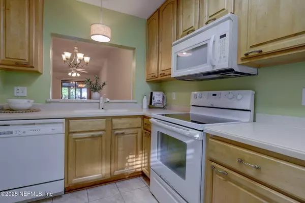 Jacksonville, FL 32257,3801 CROWN POINT RD #1151