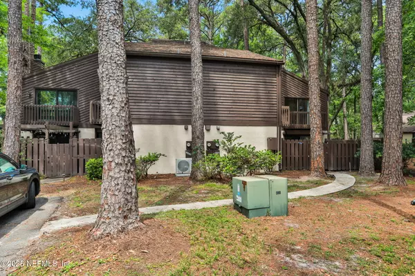 Jacksonville, FL 32257,10458 BIG TREE CIR E