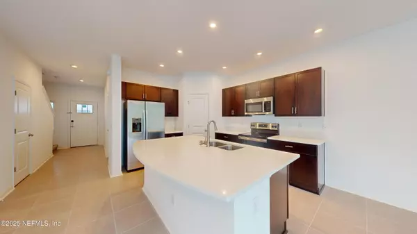 Jacksonville, FL 32218,358 ANNIES PL