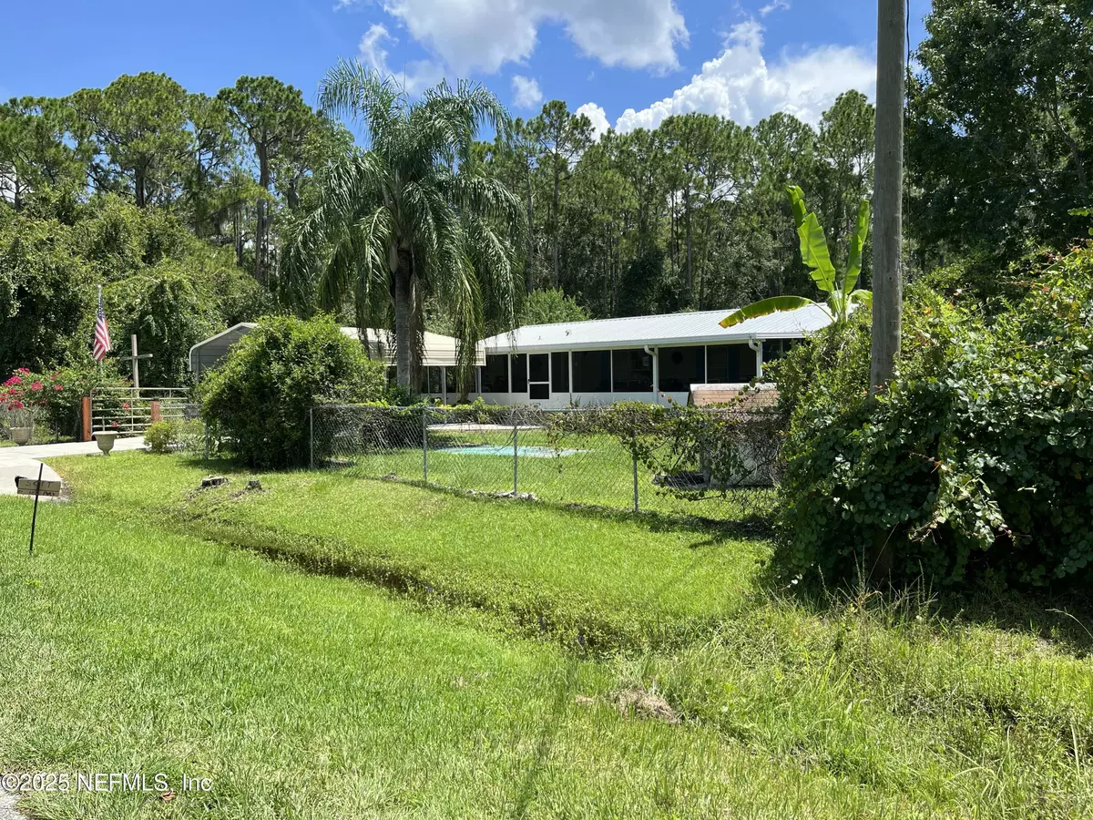 Crescent City, FL 32112,251 PARADISE SHORES RD