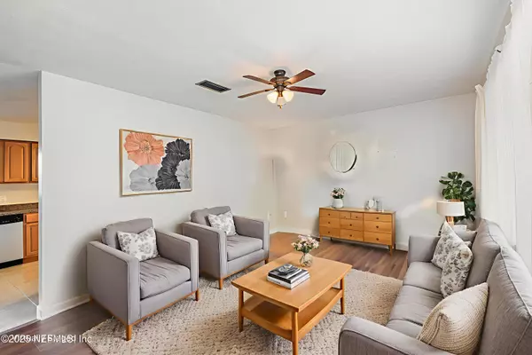 Jacksonville, FL 32244,7988 RENAULT DR S