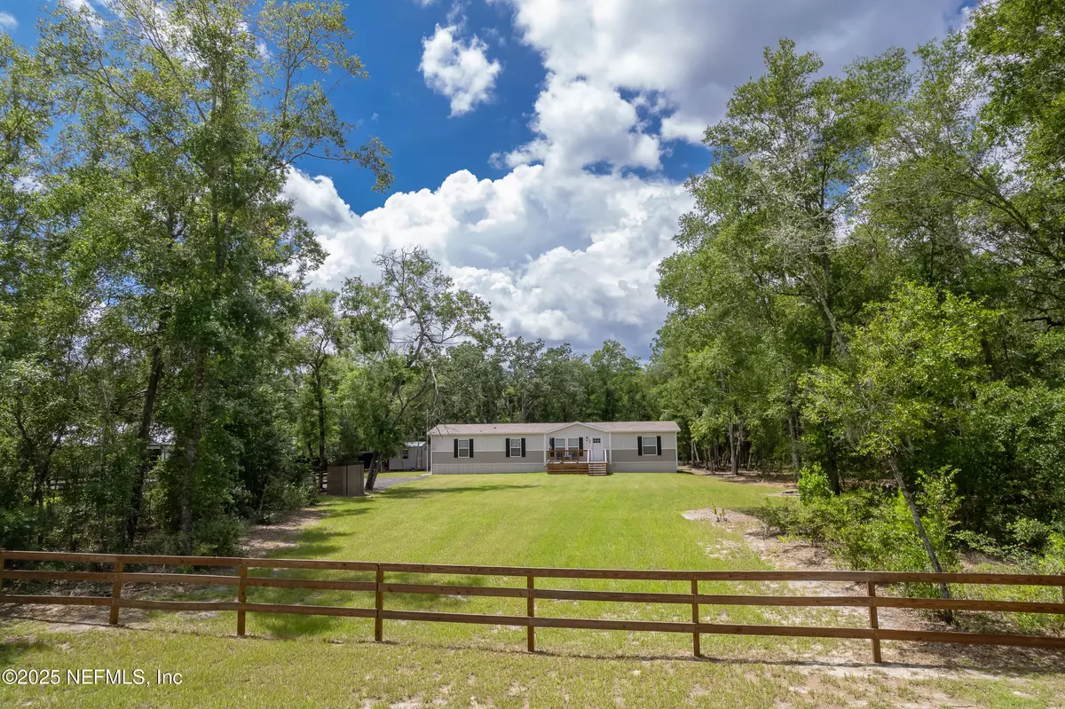 Pomona Park, FL 32181,237 LAKE ST