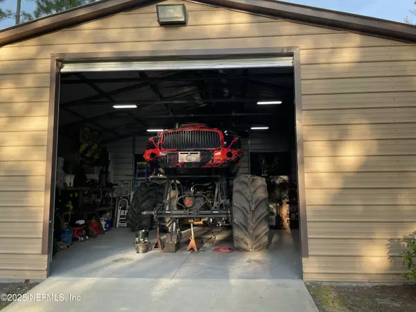 Glen St. Mary, FL 32040,14253 HUNTERS RIDGE W