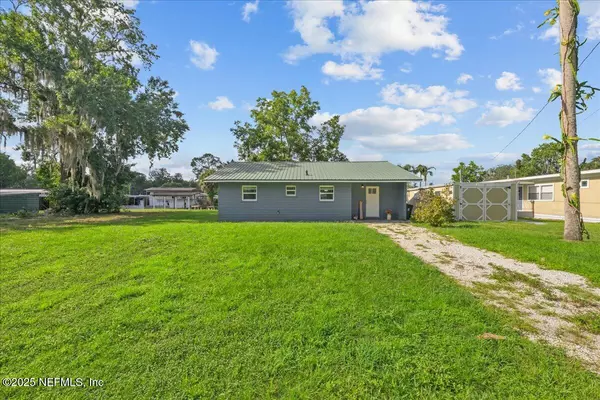 Satsuma, FL 32189,113 PALM ST